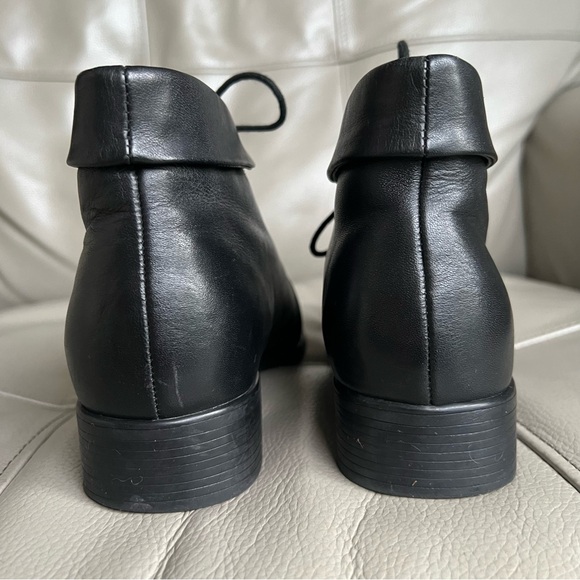ST. JOHN'S BAY Black Leather Boots Sz 8.5 M Lace Up Ankle Y2K Retro Preppy Goth - Picture 7 of 15